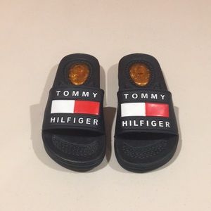 Men’s size 8 Tommy Hilfiger slides.